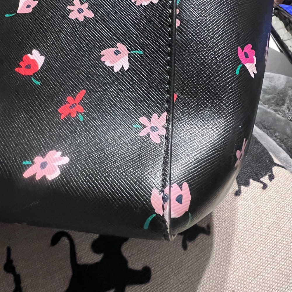 Kate Spade New York Staci Ditsy Buds Saffiano Leather Laptop Tote bag Black - Picture 7 of 14